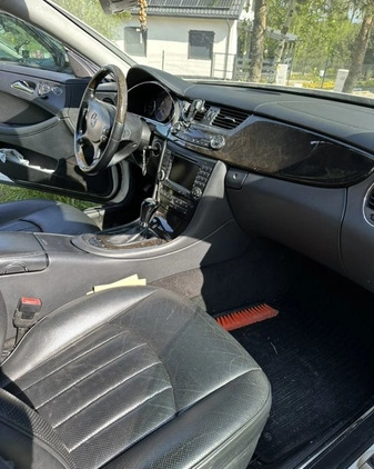 Mercedes-Benz CLS cena 38500 przebieg: 268000, rok produkcji 2004 z Gdynia małe 106